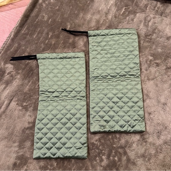 Gucci Quilted Green Pouches - Picture 5 of 6